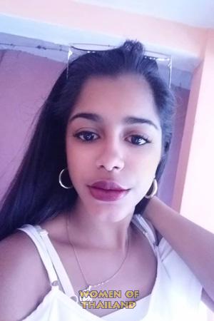 194369 - Claudia Age: 21 - Colombia