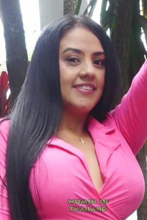 216644 - Adriana Age: 33 - Colombia