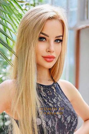 213074 - Vladislava Age: 27 - Ukraine