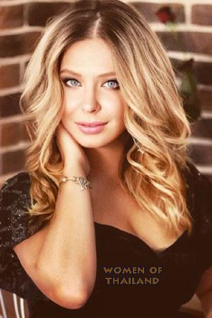 223240 - Nikolina Age: 38 - Ukraine