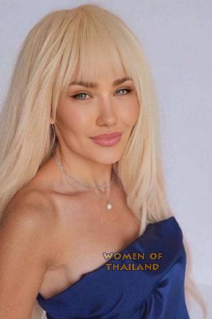 223352 - Anastasia Age: 36 - Ukraine