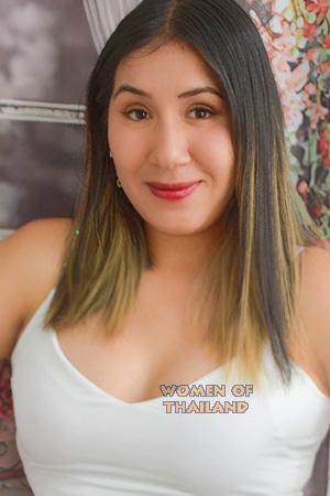 223549 - Brigitte Age: 27 - Peru