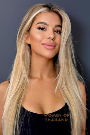 223932 - Lina Age: 23 - Ukraine