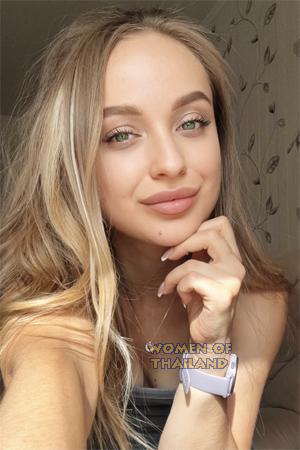 225183 - Yevhenia Age: 33 - Ukraine