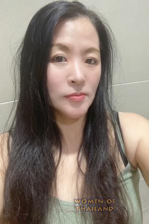 225690 - Amy Age: 57 - China