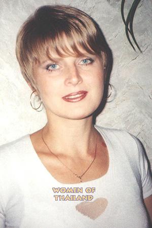 61073 - Larisa Age: 41 - Russia